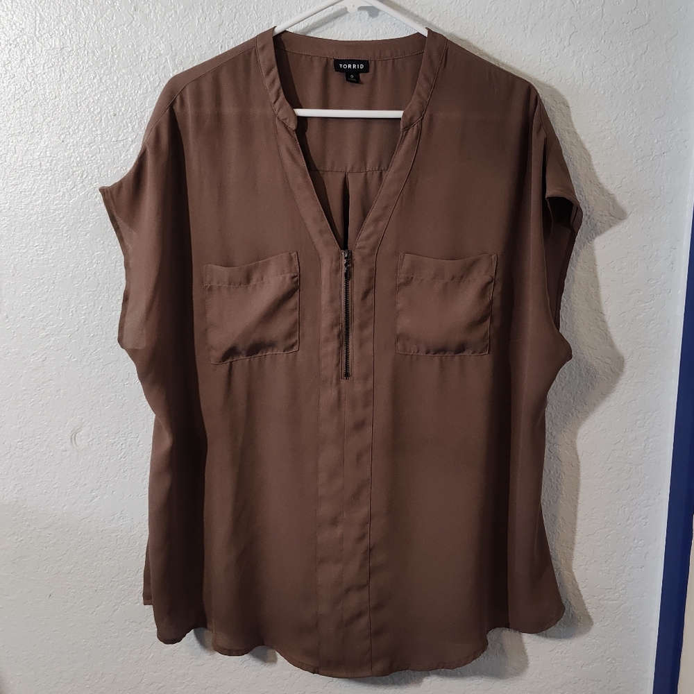 Torrid Brown Georgette Cropped Sleeve Blouse Size 0